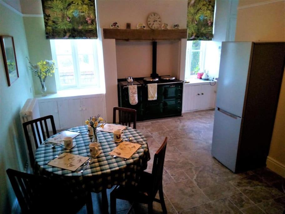 Tranquil Getaway Near Brecon Beacons Appartement Llandovery Buitenkant foto